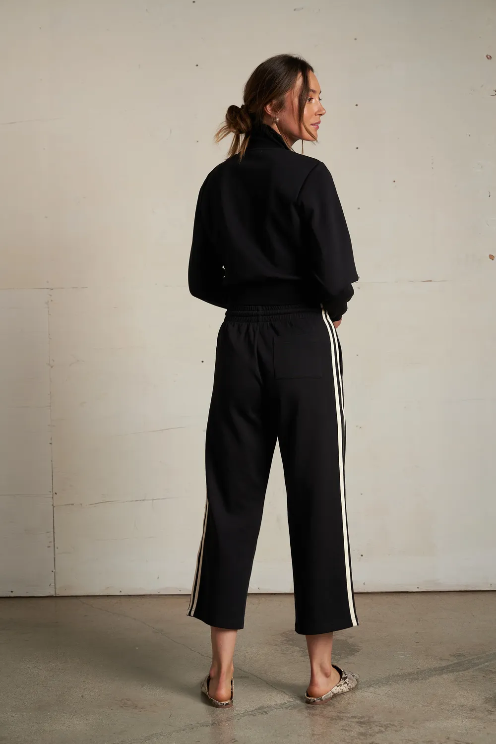 claud - Image 11
