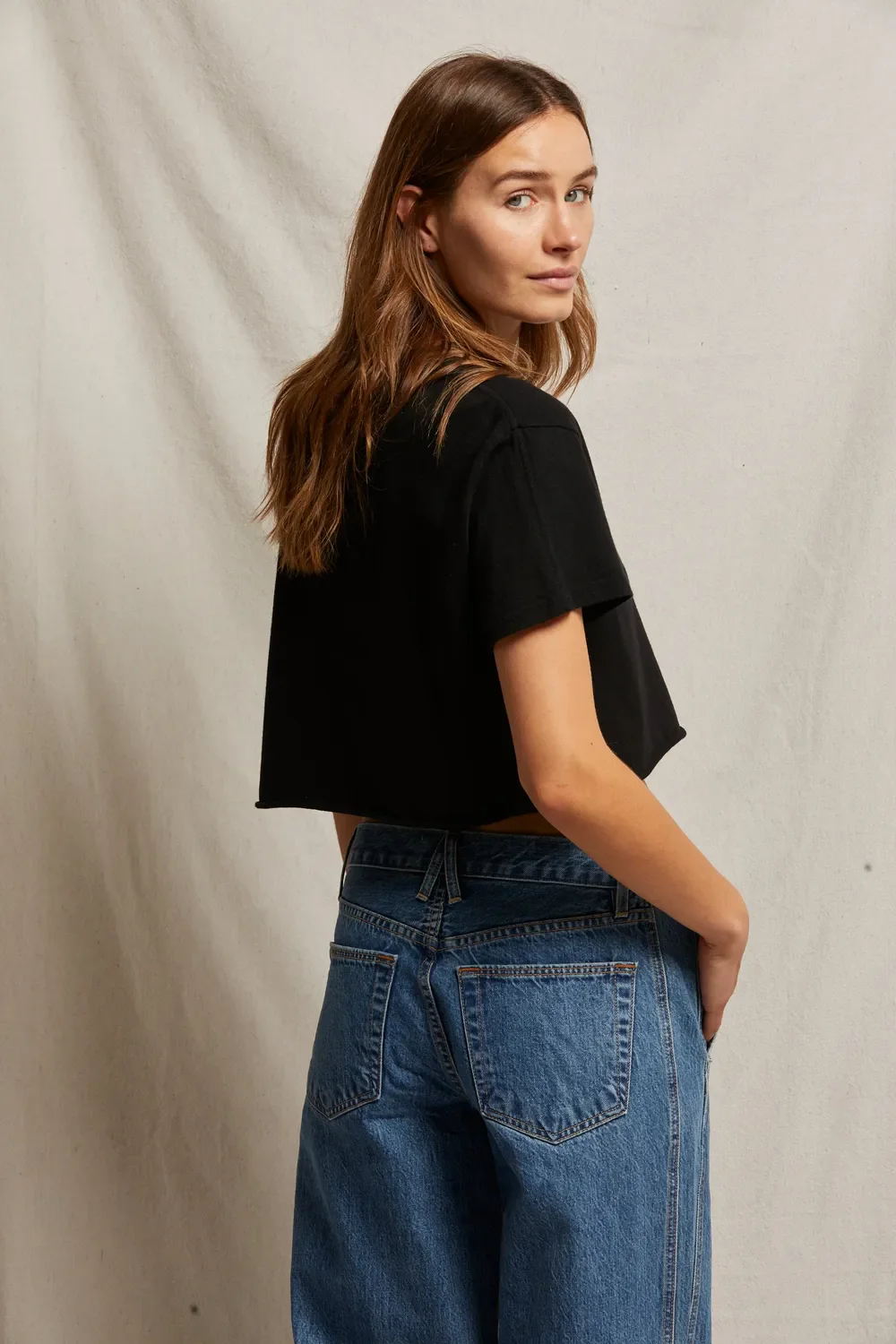 courtney - Image 6