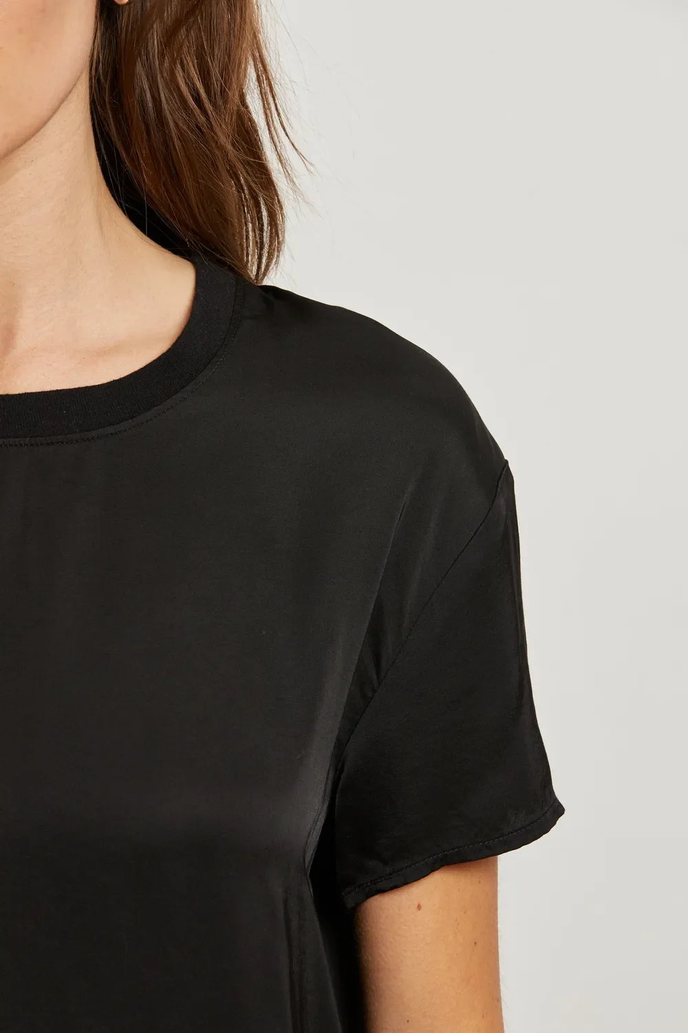 delphine - Image 3