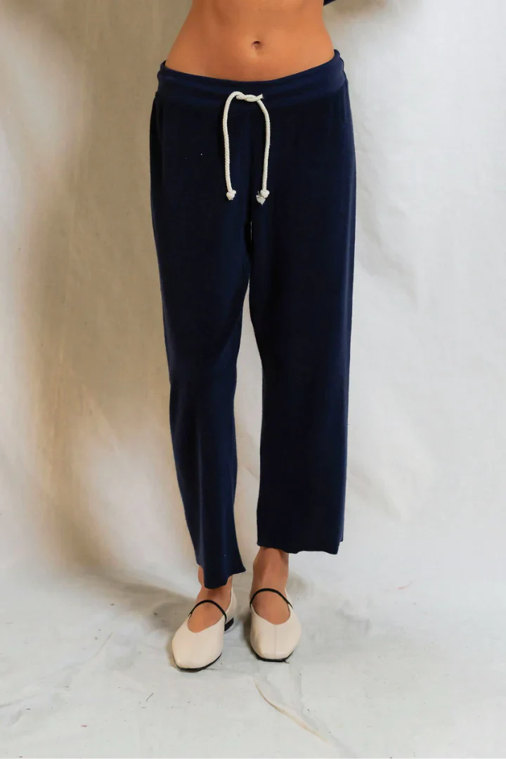 eliana - Image 13