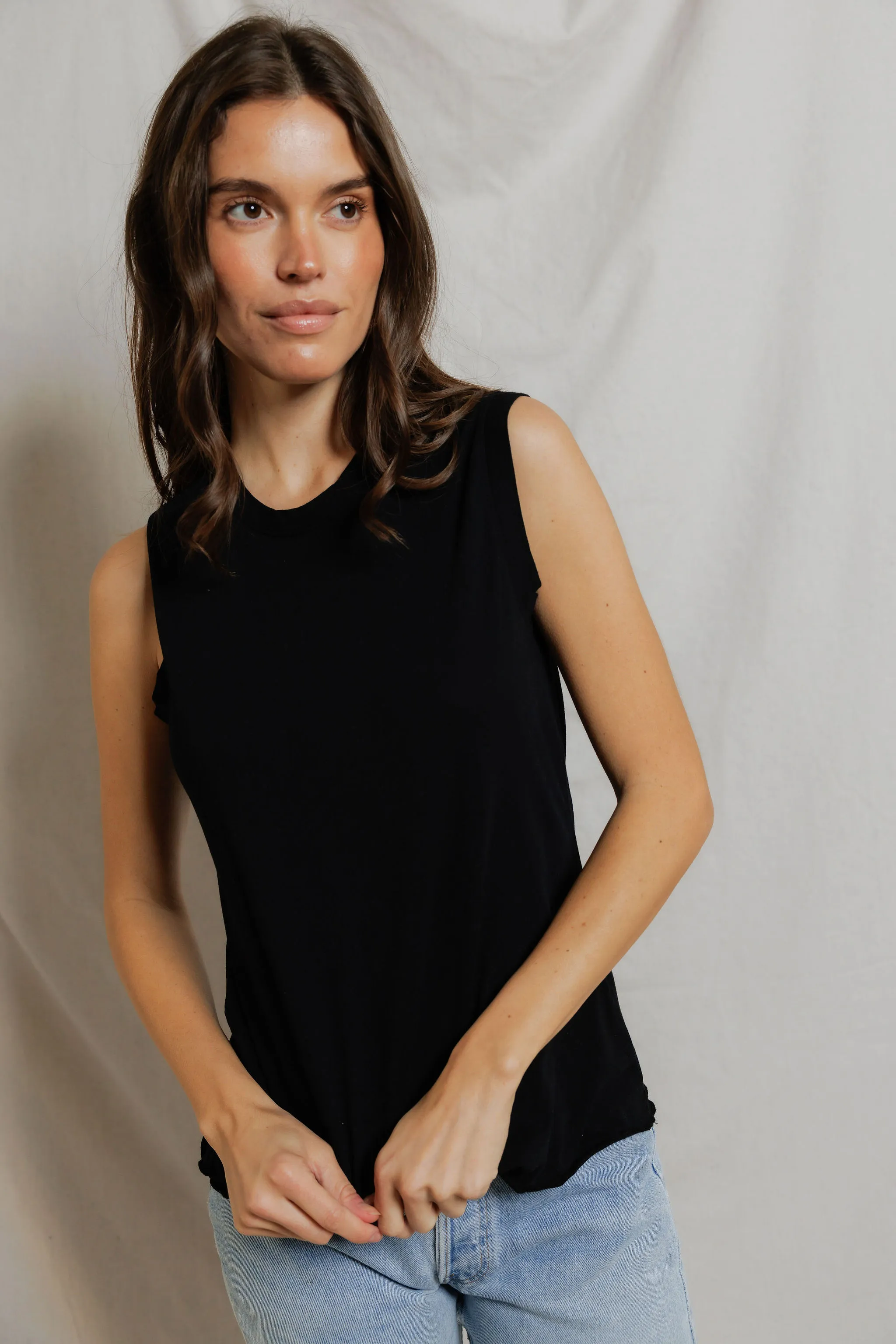 faye - Image 15