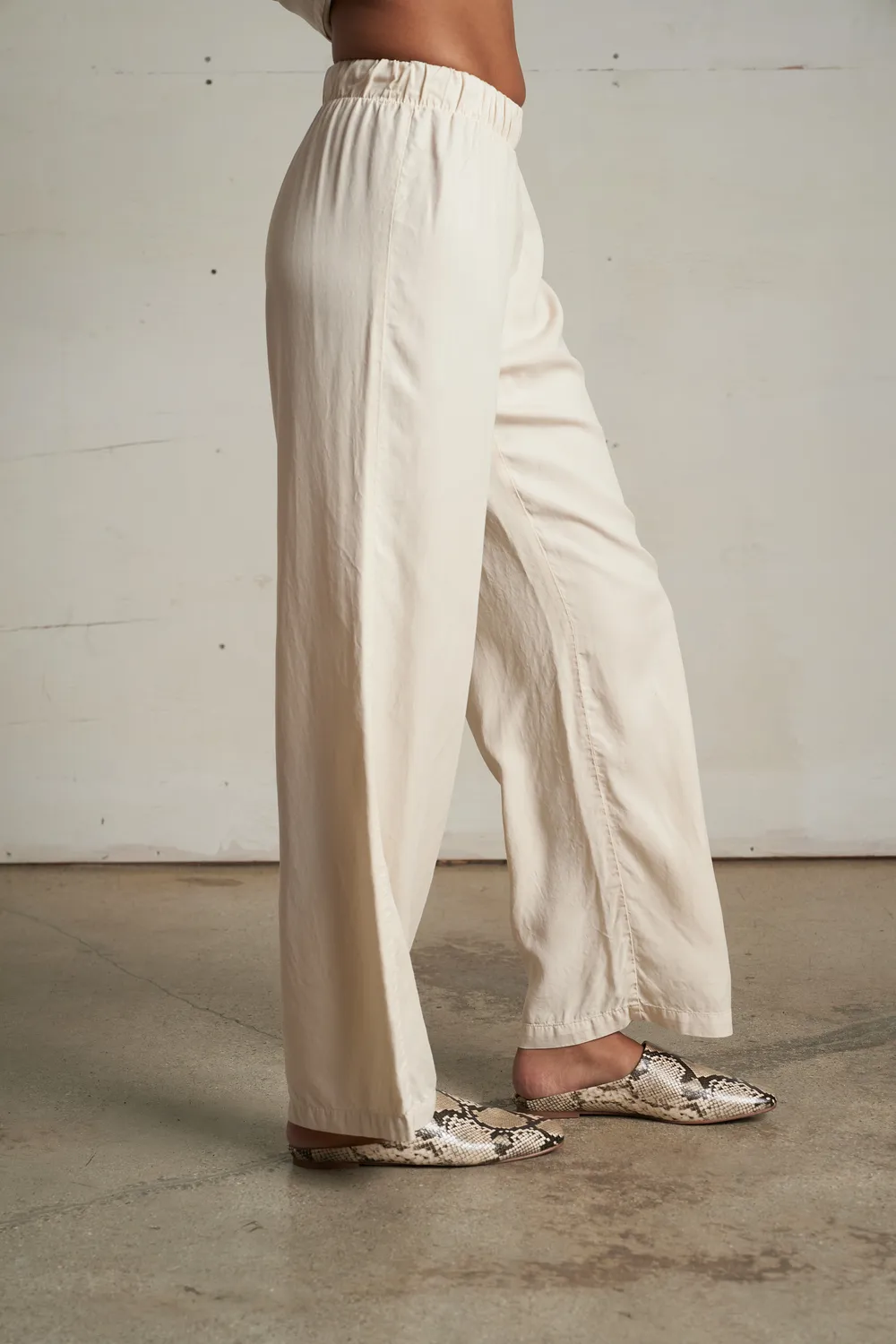 hana - Image 3