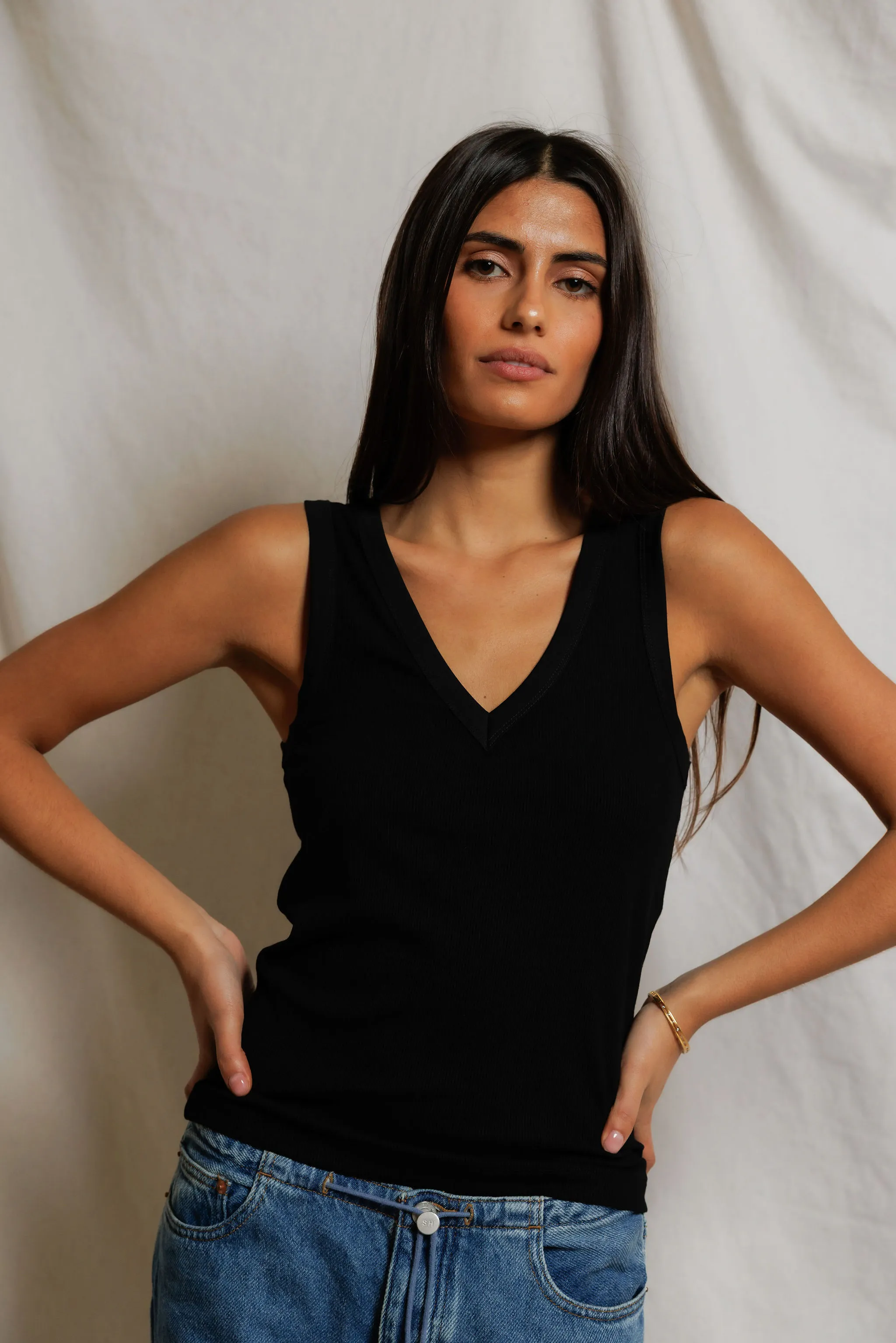 mallory - Image 15