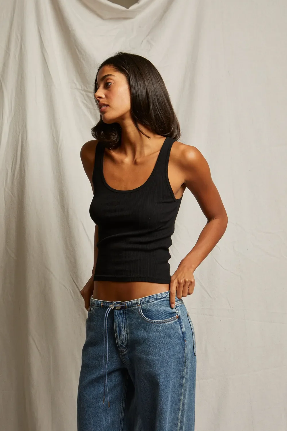 mia - Image 12