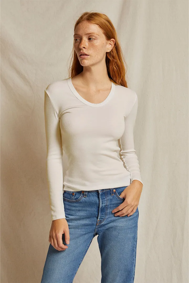 robyn - Image 9